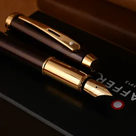 Sheaffer 100 Glossy Coffee Brown Gold Trim Fountain Pen